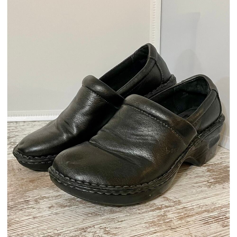 Born Black Leather Women’s Clogs Size 6